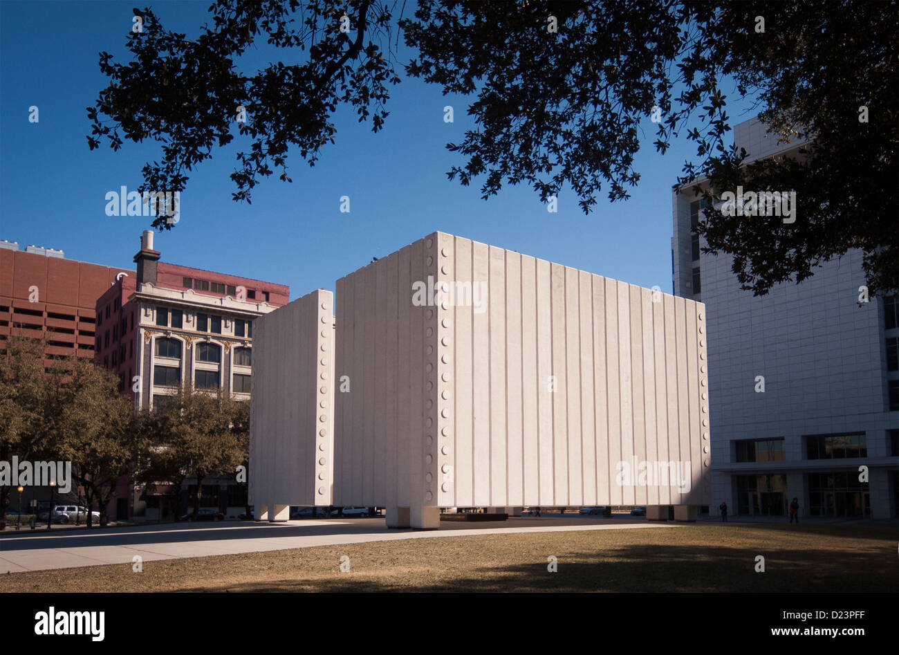 John F. Kennedy Memorial Plaza, engagierten 24. Juni 1970, entworfen von Phillip Johnson als ein Kenotaph oder "open Grab." Stockfoto