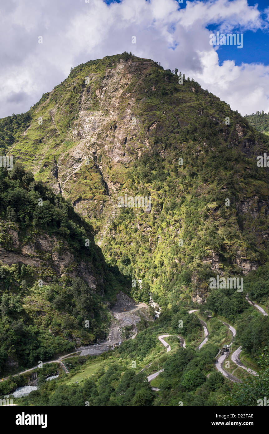 Wichtigsten Verbindungsstraße Tawang, westlichen Arunachal Pradesh, Assam im Süden. Die Straße ist gefährlich. Stockfoto