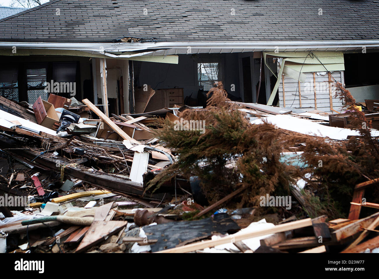 Verwüstung fühlte sich immer noch in New Dorp Beach, Staten Island, 75 Tage nach Hurrikan Sandy. Stockfoto
