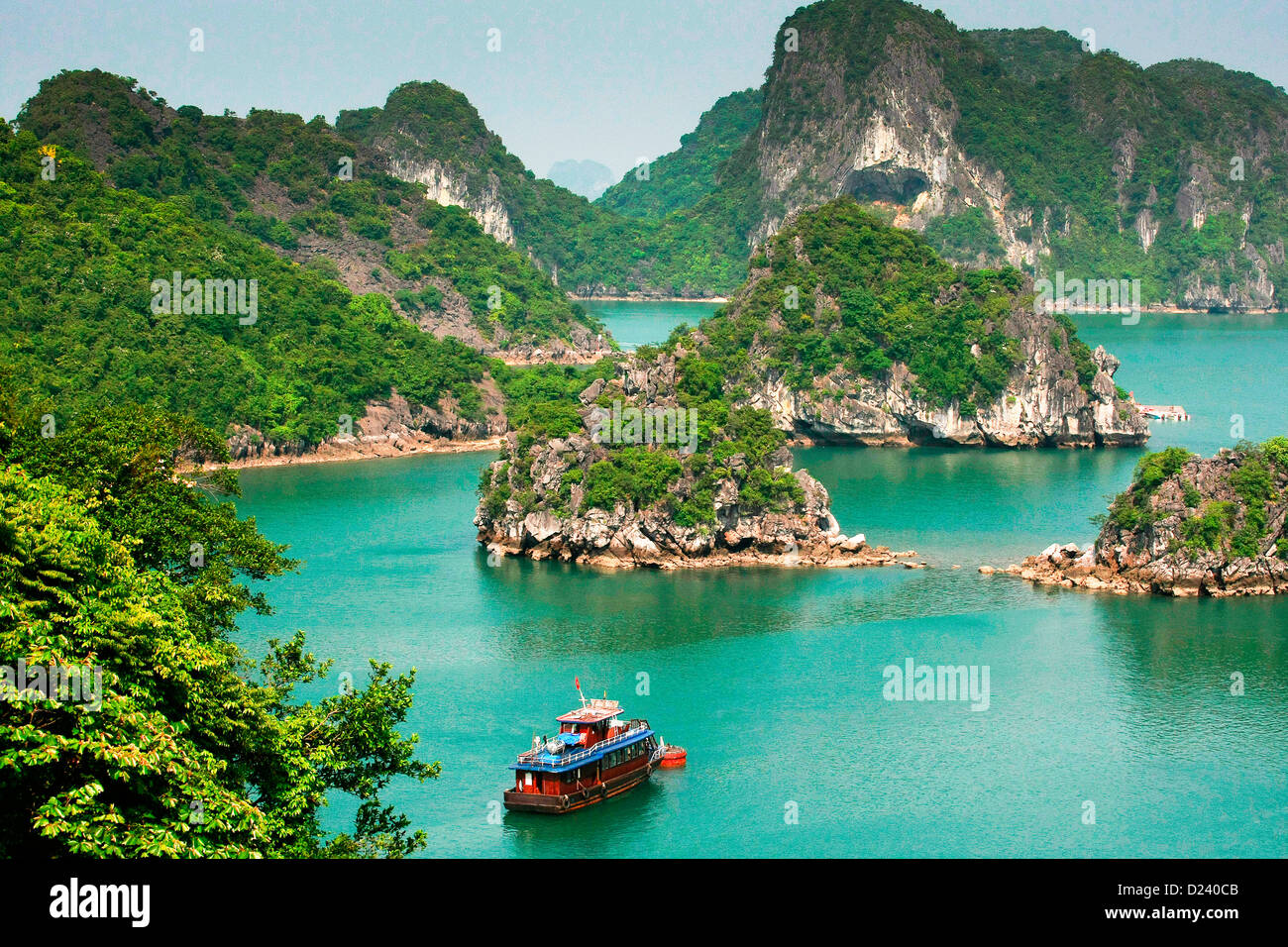Halong-Bucht, Golf von Tonkin, Vietnam, Asien Stockfotografie - Alamy