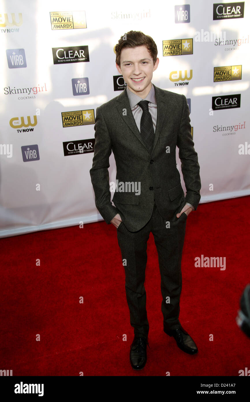 Schauspieler Tom Holland kommt bei der 39. jährlichen Peoples Choice Awards im Nokia Theatre L.A. Live in Los Angeles, USA, im 9. Januar 2013. Foto: Hubert Boesl/dpa Stockfoto
