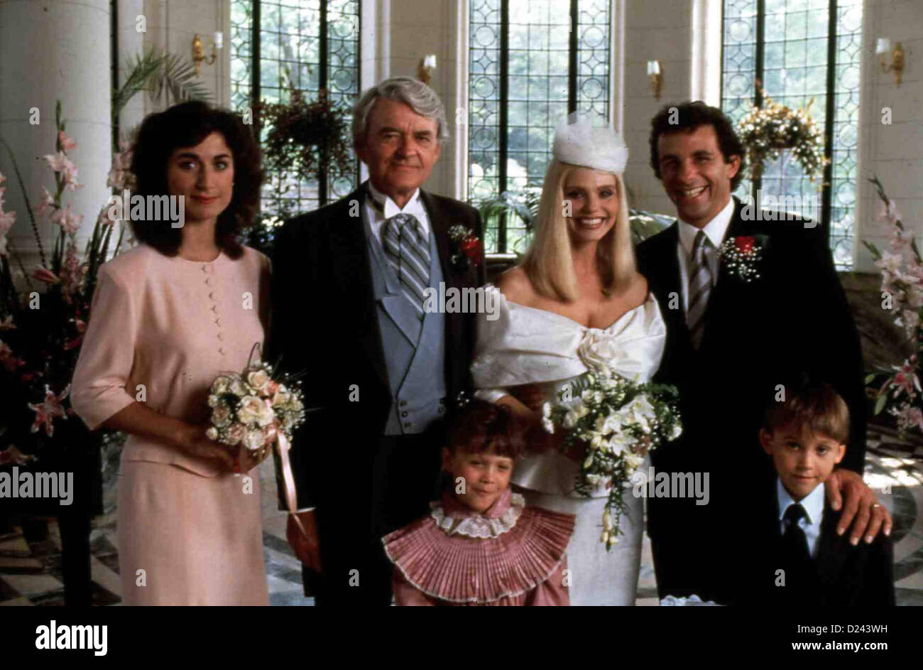 Mit Dem Tod Verbunden Sorry falsche Nummer sterben Hochzeit von Charlie (Carl Weintraub, R) Und Madelyn (Loni Anderson, 2vr) ist von Stockfoto