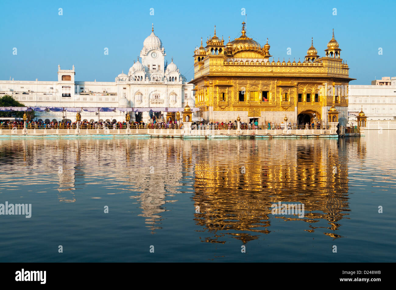 Tagsüber Blick auf den goldenen Tempel in Amritsar, Punjab Zustand, Indien, Asien Stockfoto