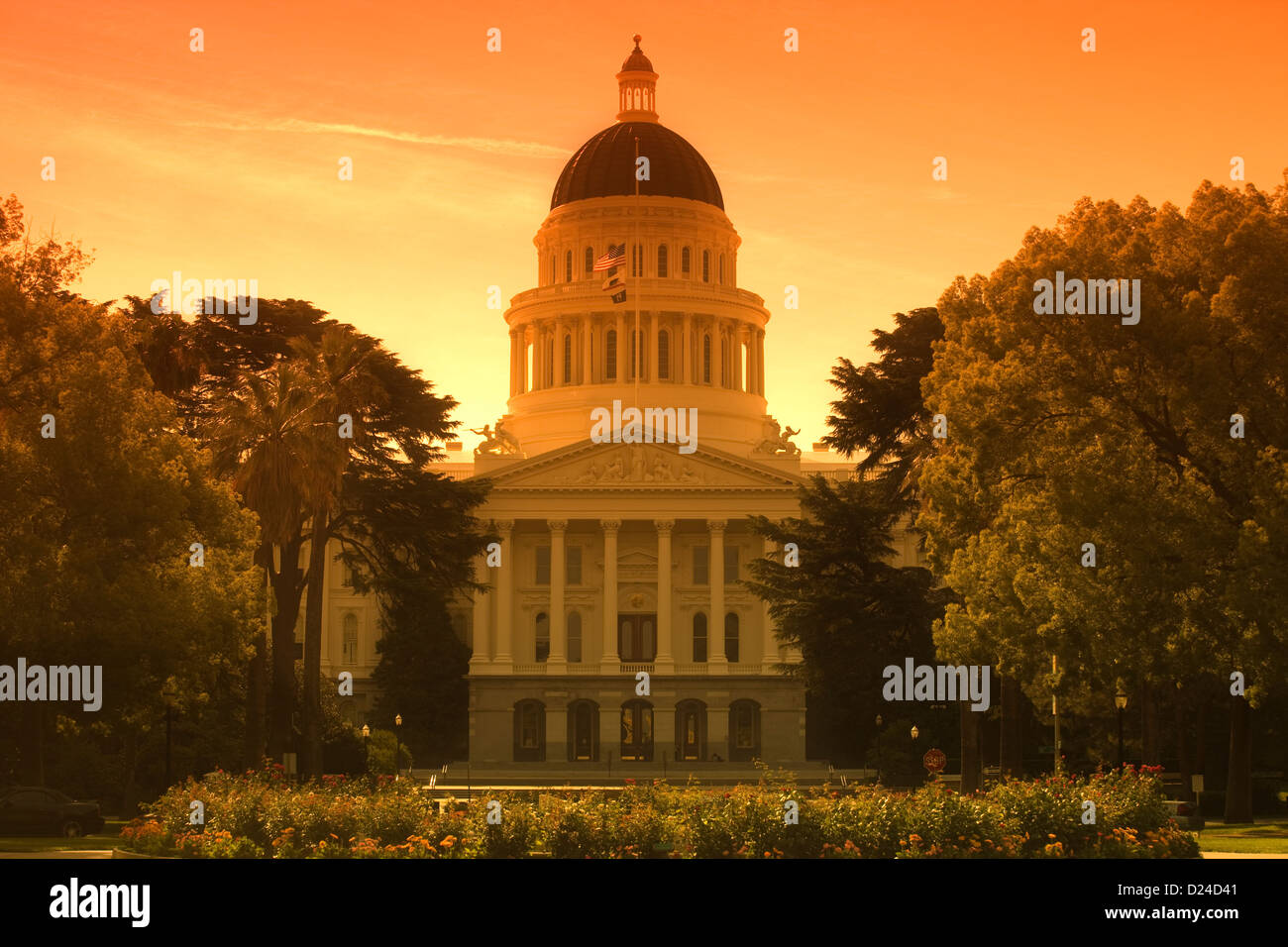 DOME STATE CAPITOL BUILDING (©BUTLER CLARK PARKER CUMMINGS 1874) SACRAMENTO, KALIFORNIEN, USA Stockfoto