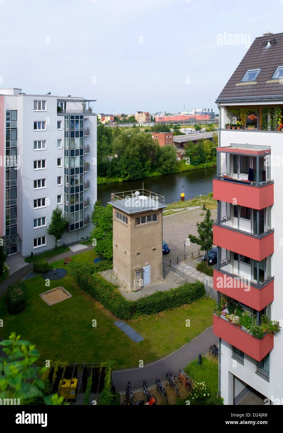 Berlin, Deutschland, ehemalige Wachturm der DDR-Grenztruppen Stockfoto
