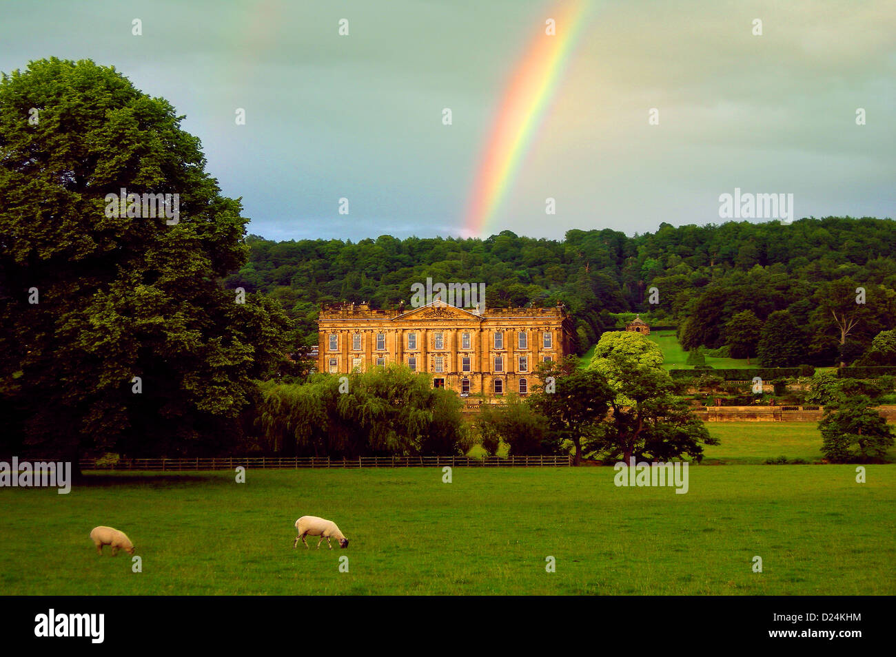 Chatsworth House Derbyshire Peak District Sommer Regenbogen Stockfoto