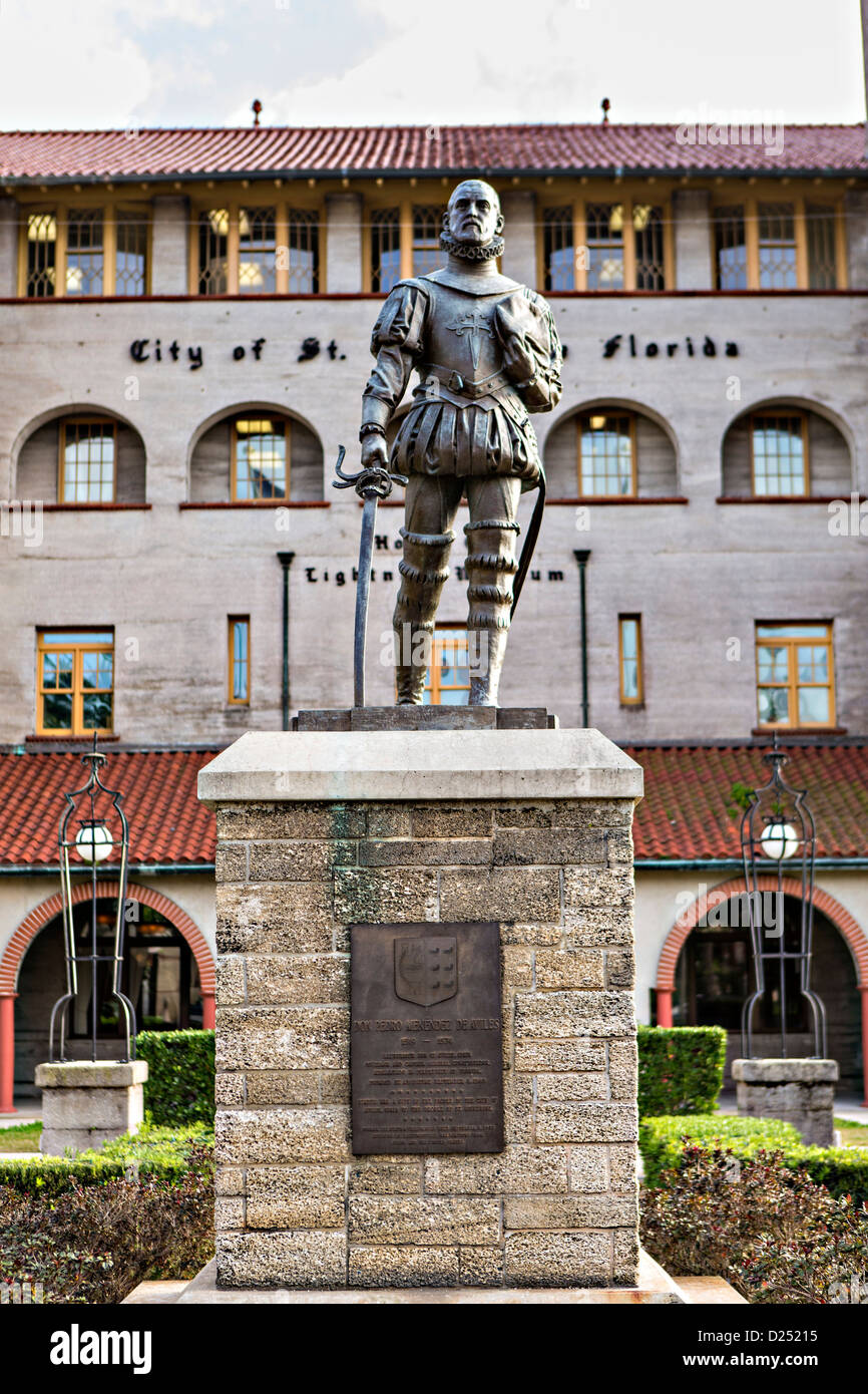 Statue, Don Pedro Menendez de Aviles im Lightner Museum in St. Augustine, Florida. Don Pedro Menendez de Aviles ist der fou Stockfoto