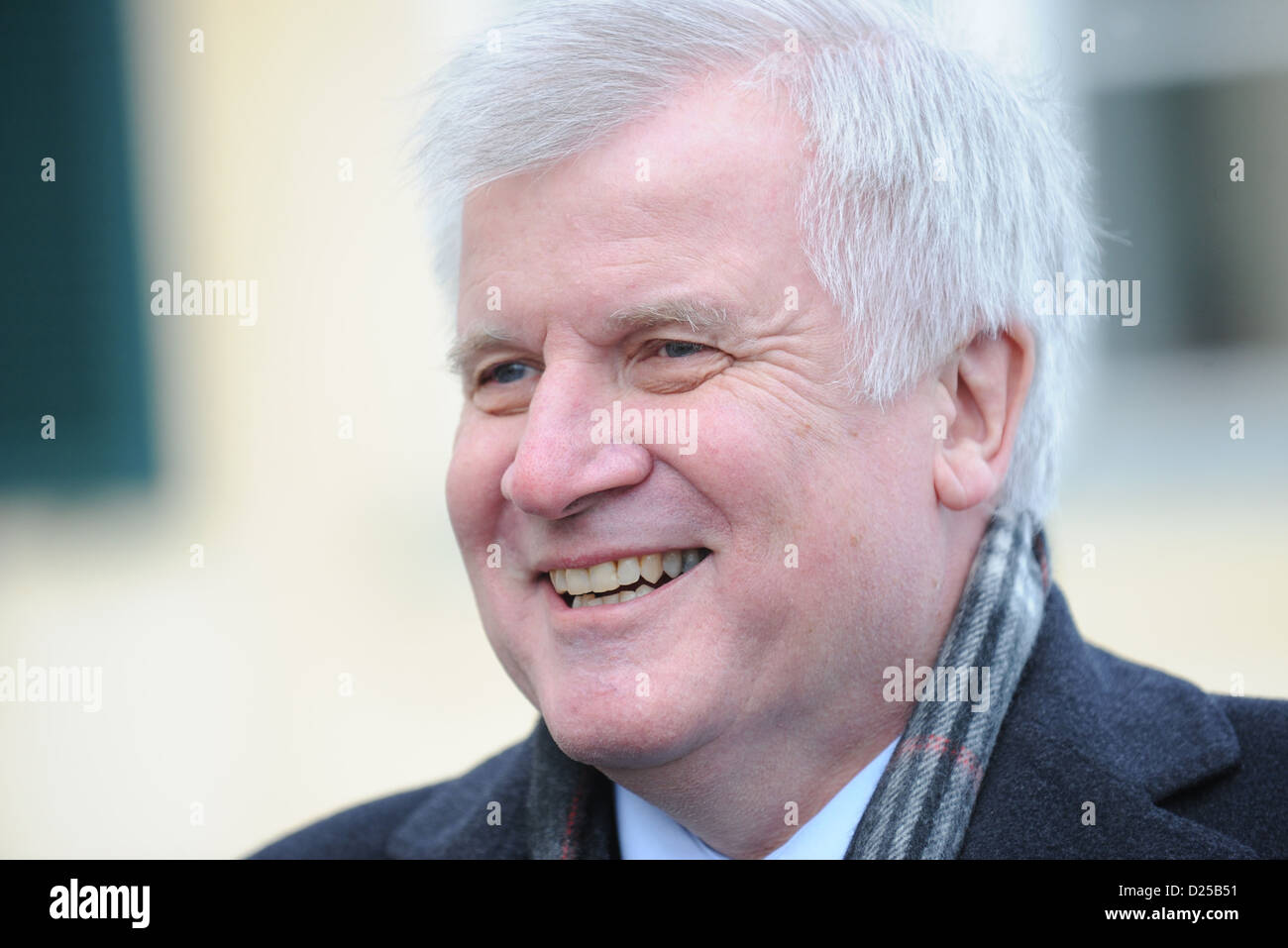 Premier von Bayern Horst Seehofer (L) macht eine Presseerklärung vor Beginn des Winters CSU Rückzug in der Hann-Seidl-Stiftung in Wildbad Kreuth, Deutschland, 14 Januar 2013. Foto: ANDREAS GEBERT Stockfoto
