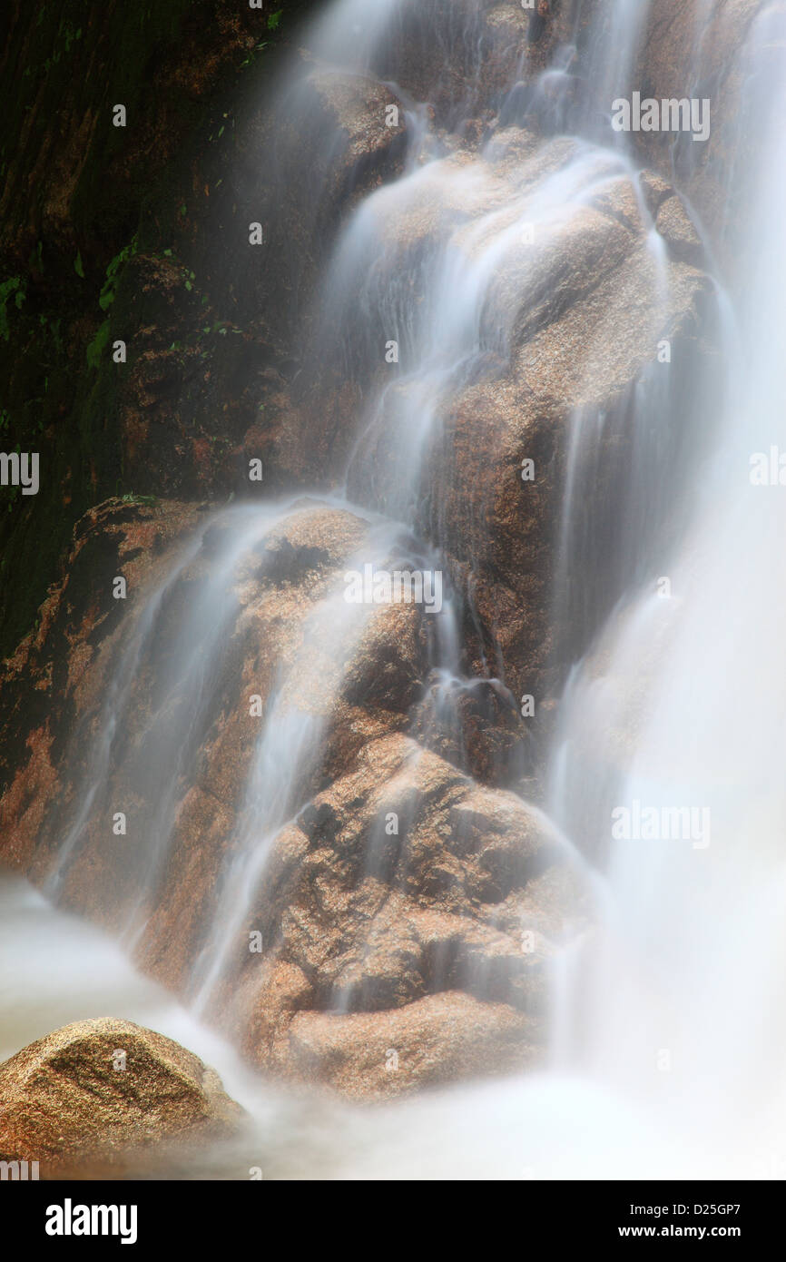 Yu-Wasserfall, Präfektur Nagano Stockfoto