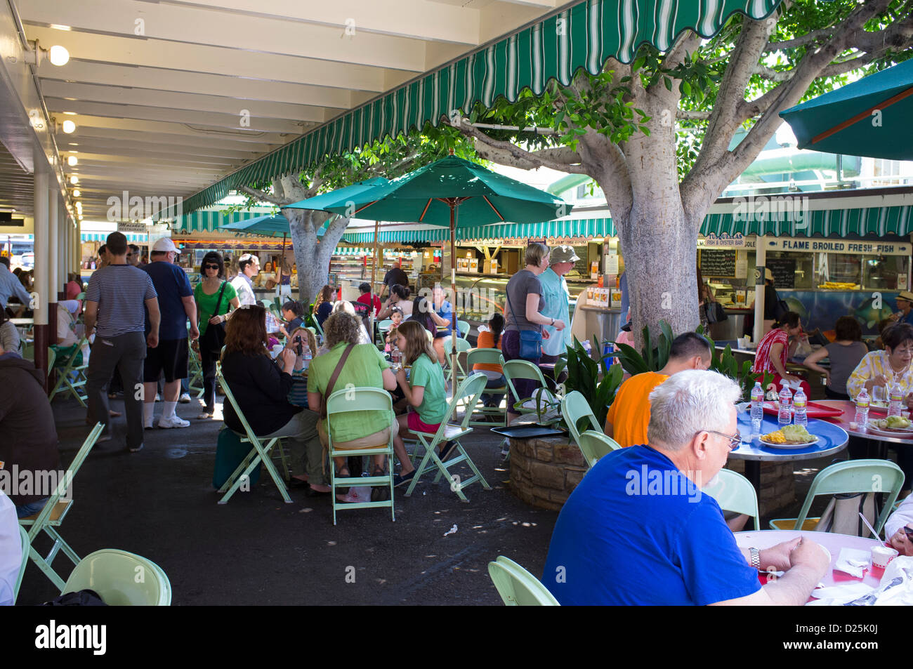 Im Freien essen in Grove Shopping Center Los Angeles Stockfoto