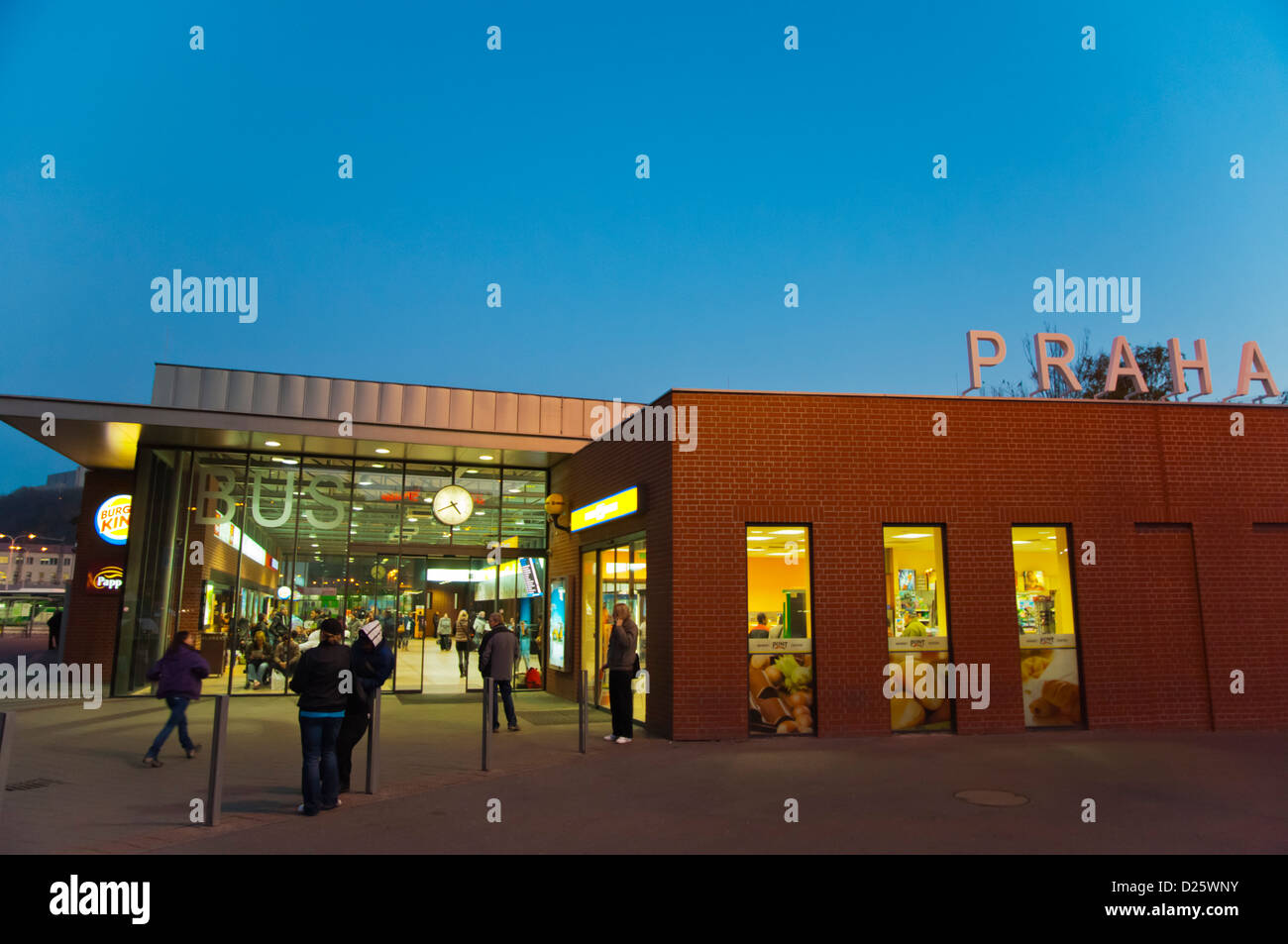 Wichtigsten Langstrecke Busbahnhof Florenc Prag Tschechien Mitteleuropa Stockfoto