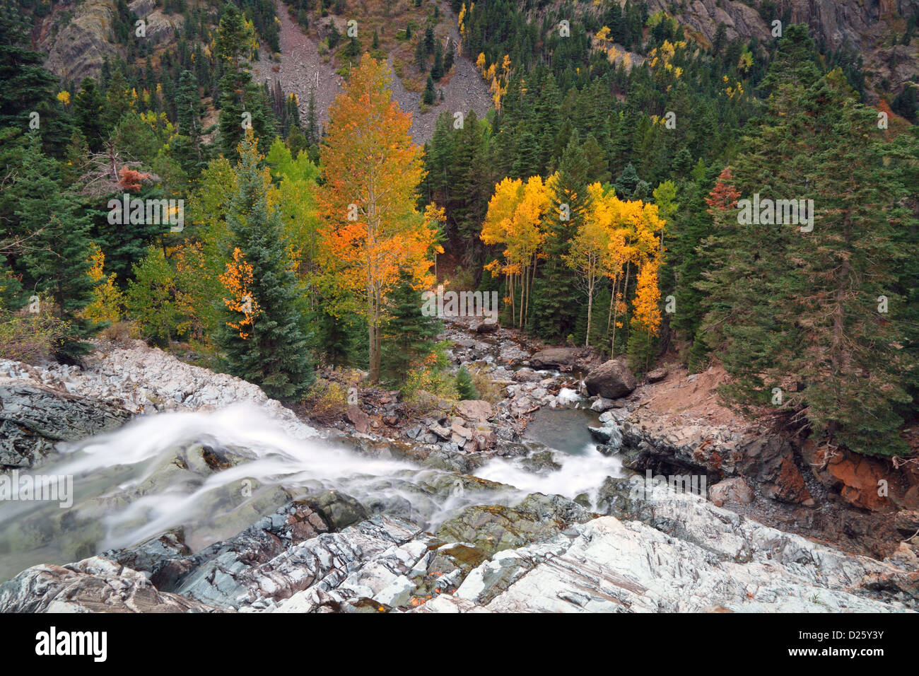 Wasserfall in der Nähe von Ouray, Ouray, Colorado, USA Stockfoto
