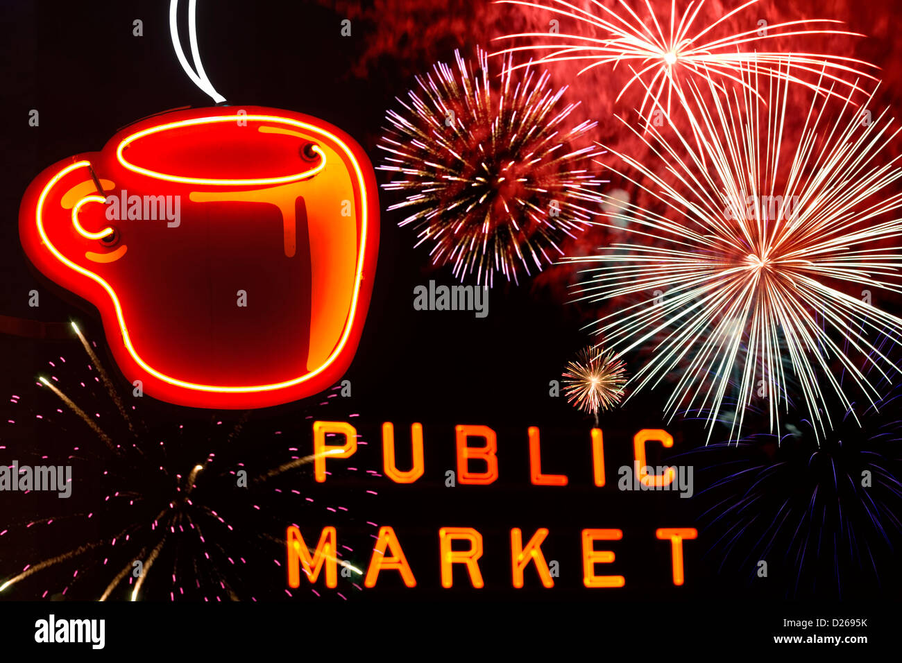 POST GASSE KAFFEE SHOP CUP PIKE PLACE ÖFFENTLICHEN MARKT NEON SCHILDER WATERFRONT DOWNTOWN SEATTLE WASHINGTON STATE USA Stockfoto