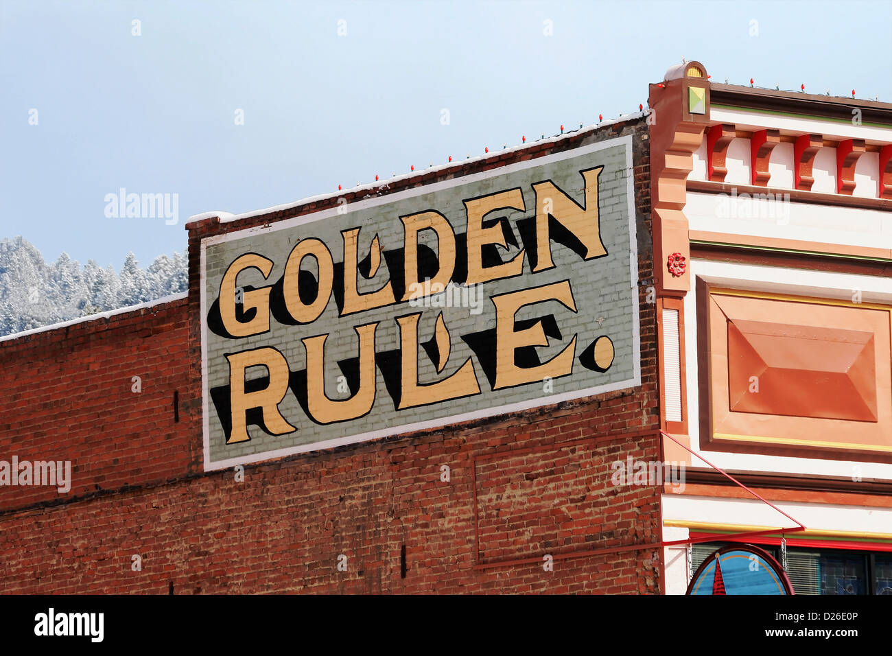 Goldene Regel Wandbild auf Ziegelmauer Stockfoto
