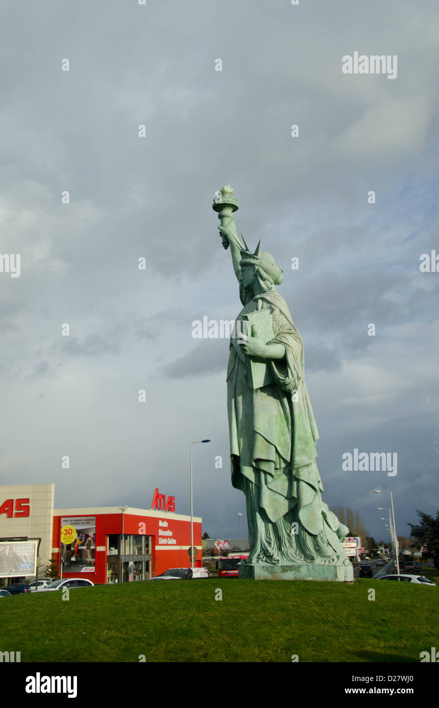 Frankreich, Elsass, Colmar. Freiheitsstatue, Replica Modell des berühmten US-Statue. Stockfoto