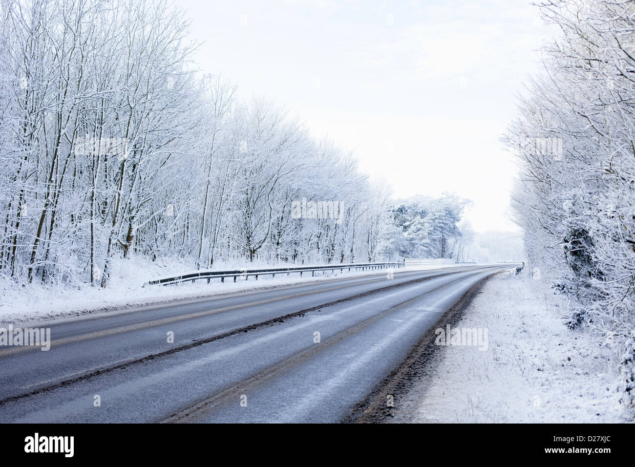 Schnee-Szene unterwegs Norfolk Stockfoto