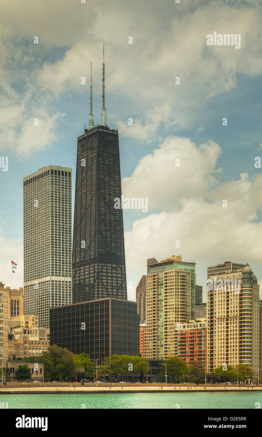 Downtown Chicago mit John Hancock Center am 3. Mai 2012. Es ist eine 100-Geschichte, 1.127-Fuß (344 m) hohen Wolkenkratzer. Stockfoto