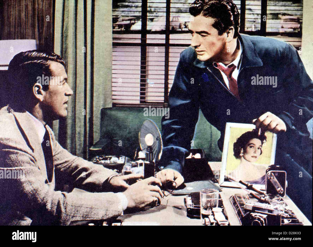 Empfindung bin Sonnabend gewalttätigen Samstag Richard Egan, Victor Mature Minenbesitzer Boyd Fairchild (Richard Egan) bespricht Stockfoto