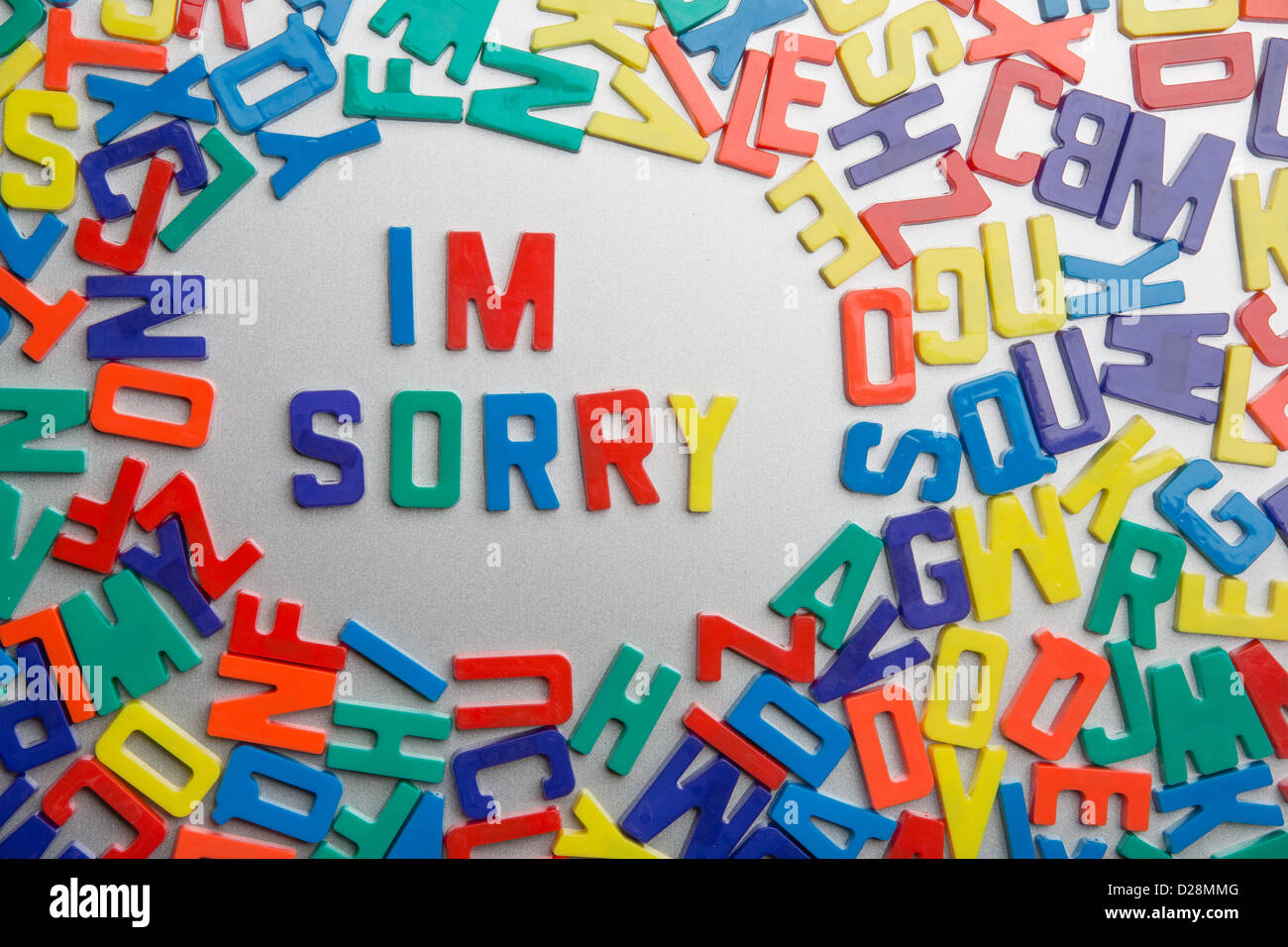 "I 'm Sorry" - Kühlschrank-Magnete Bann eine Nachricht aus einem Durcheinander von Buchstaben Stockfoto