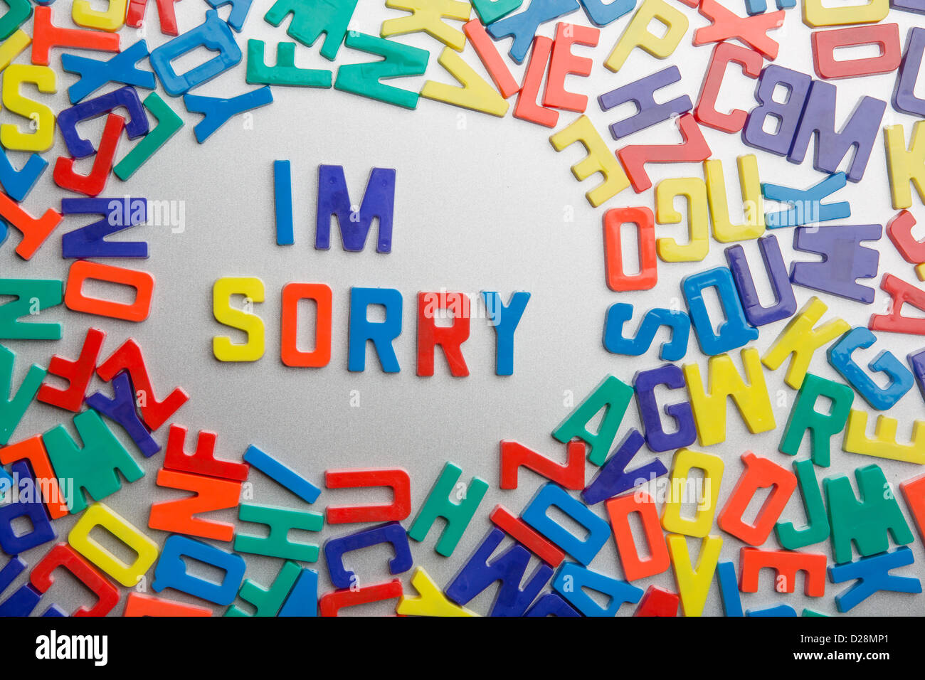"I 'm Sorry" - Kühlschrank-Magnete Bann eine Nachricht aus einem Durcheinander von Buchstaben Stockfoto