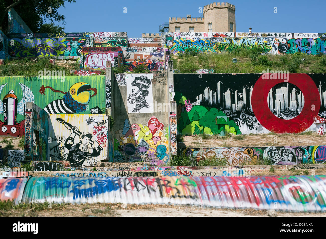 Castle Hill Graffiti / Hoffnung Outdoor Galerie / The Foundation Graffiti spot in Austin, Texas Stockfoto