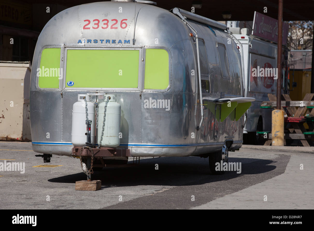 Eine silberne Airstream Essen Wohnwagen in Austin, Texas Stockfoto