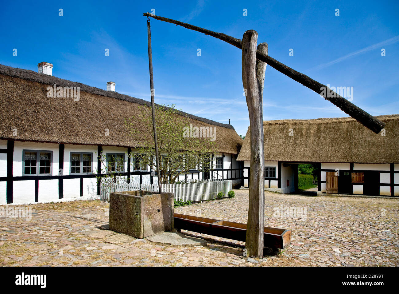 Alten reetgedeckten Bauernhof Stockfoto