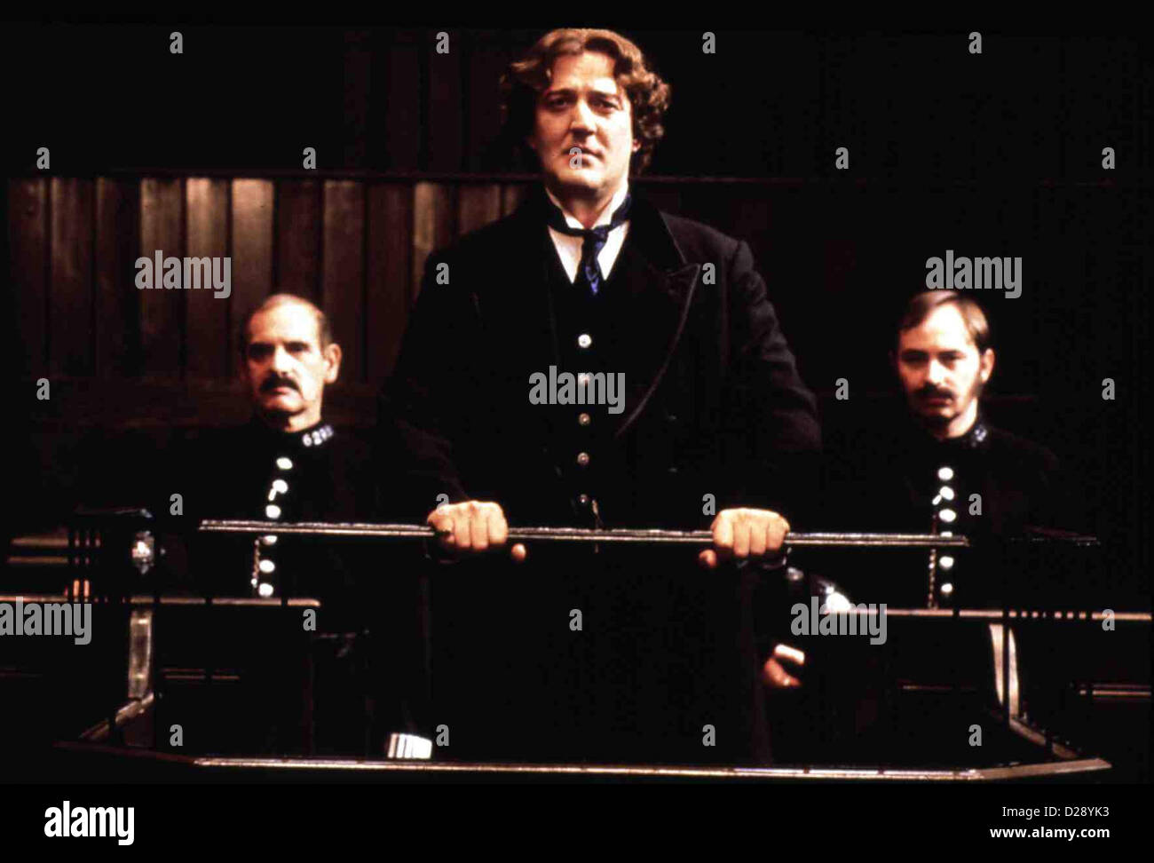 Oscar Wilde Wilde?, Stephen Fry,? Oscar Wilde (Stephen Fry) Landet Im Gefaengnis. Lokalen Caption *** 1997 Pandora Stockfoto