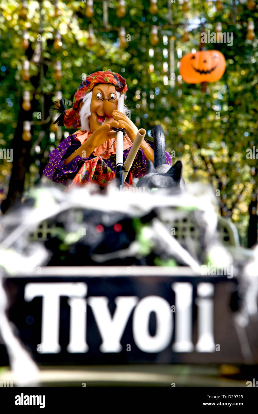 Halloween gekleidet Tivoli Kopenhagen Stockfoto
