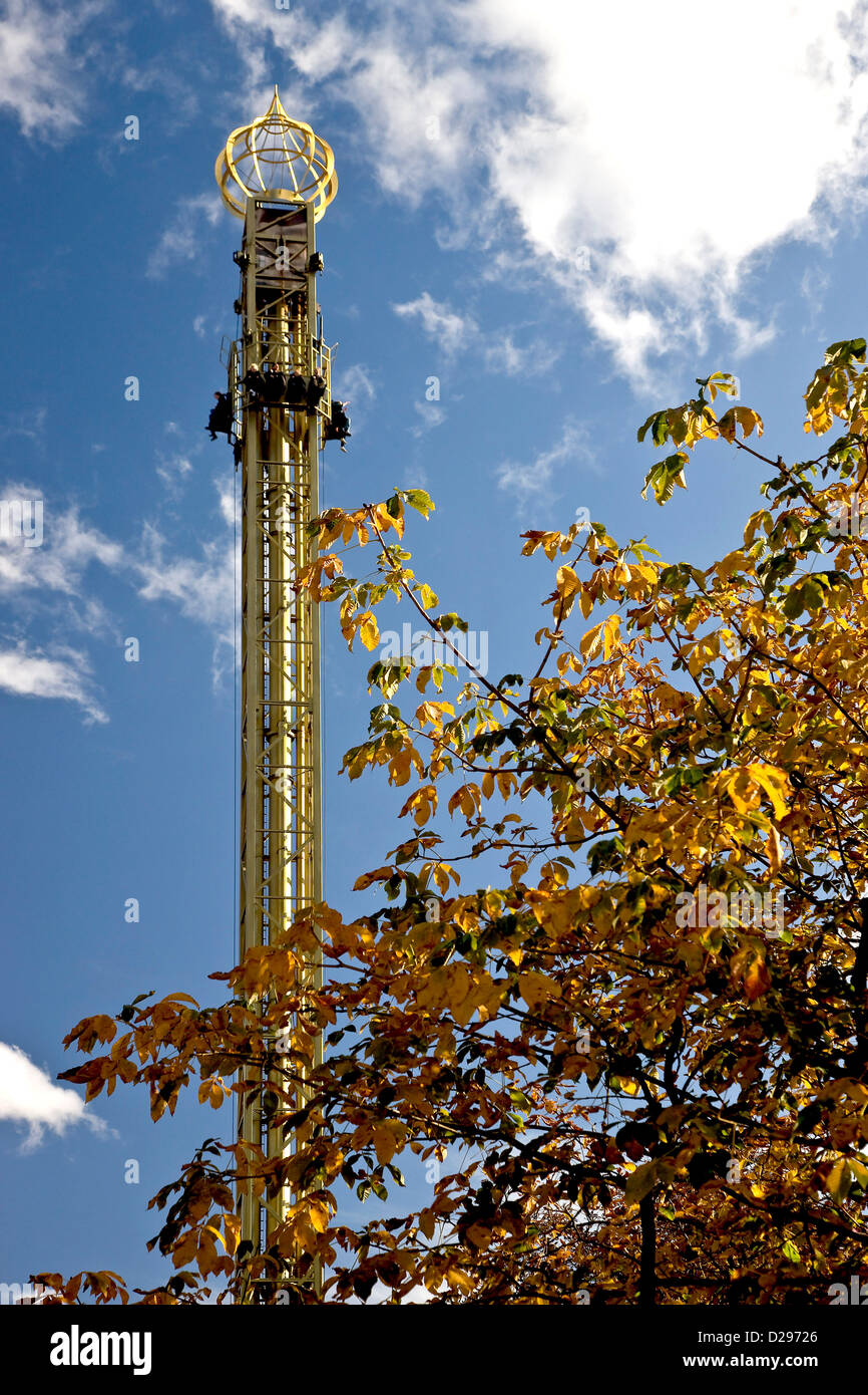Der goldene Turm in Tivoli Copenhag Stockfoto