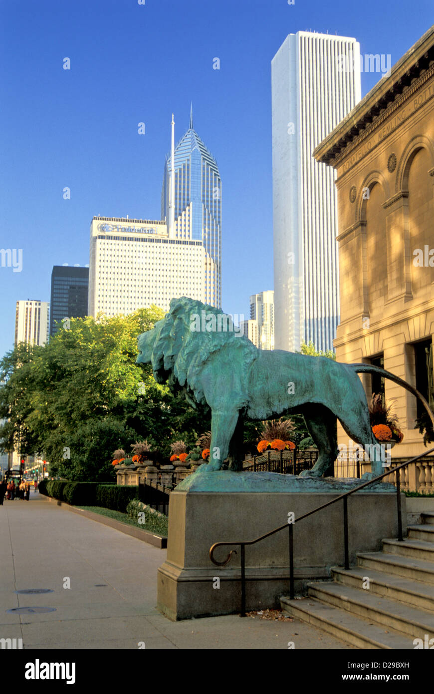 Illinois. Chicago. Michigan Avenue. Art Institute Of Chicago Lion Stockfoto