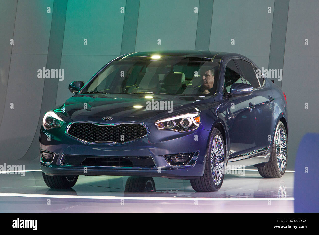 Detroit, Michigan - der Kia Kadenz auf dem Display auf der North American International Auto Show. Stockfoto