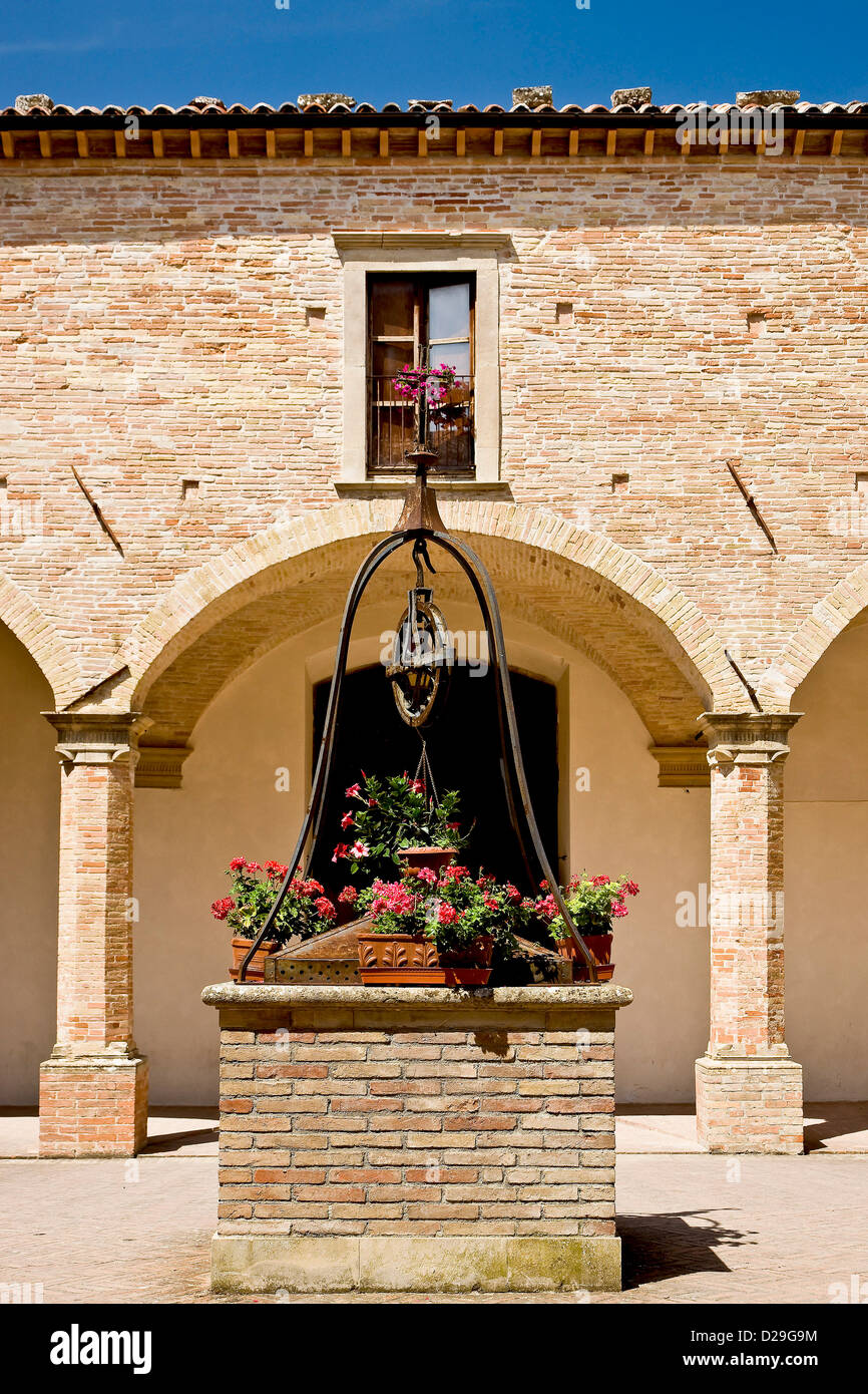 Die Kirche Basilica Di Sant Ubaldo Stockfoto
