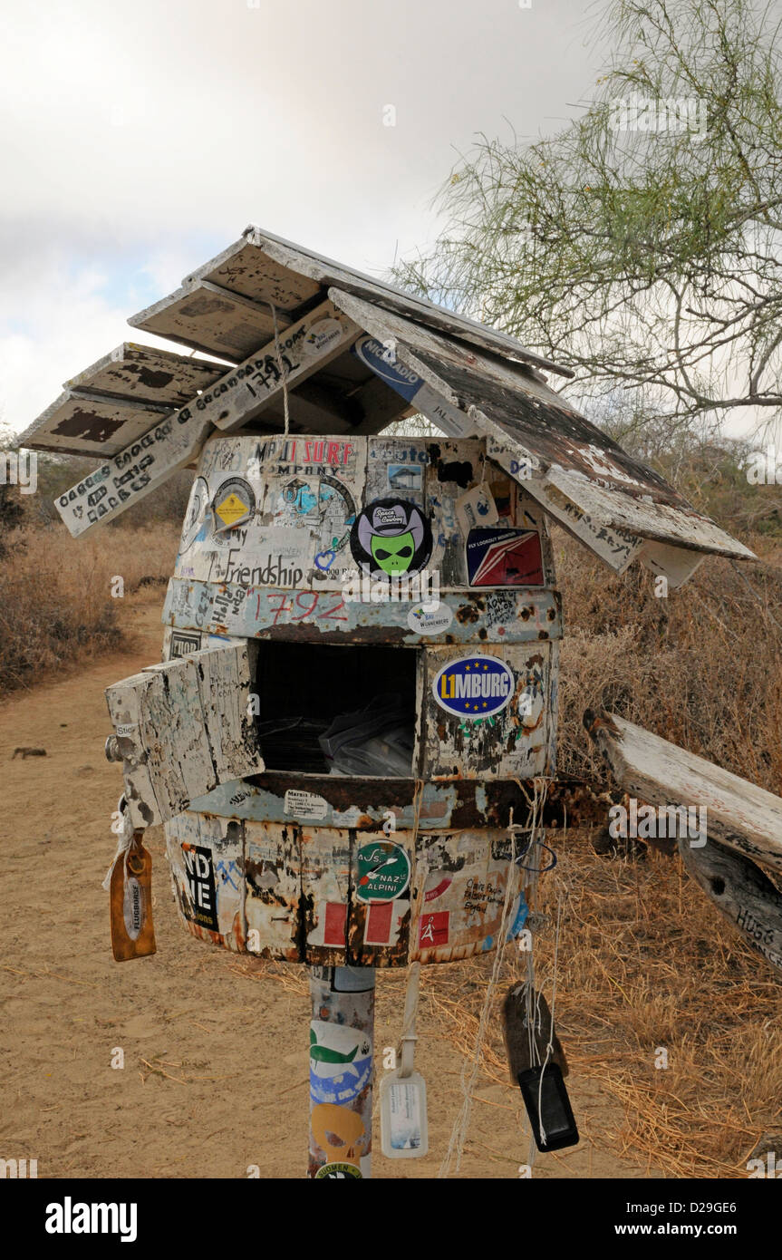 Ecuador, Galapagos-Inseln, Graffiti, traditionelle Walfänger Briefkasten Stockfoto