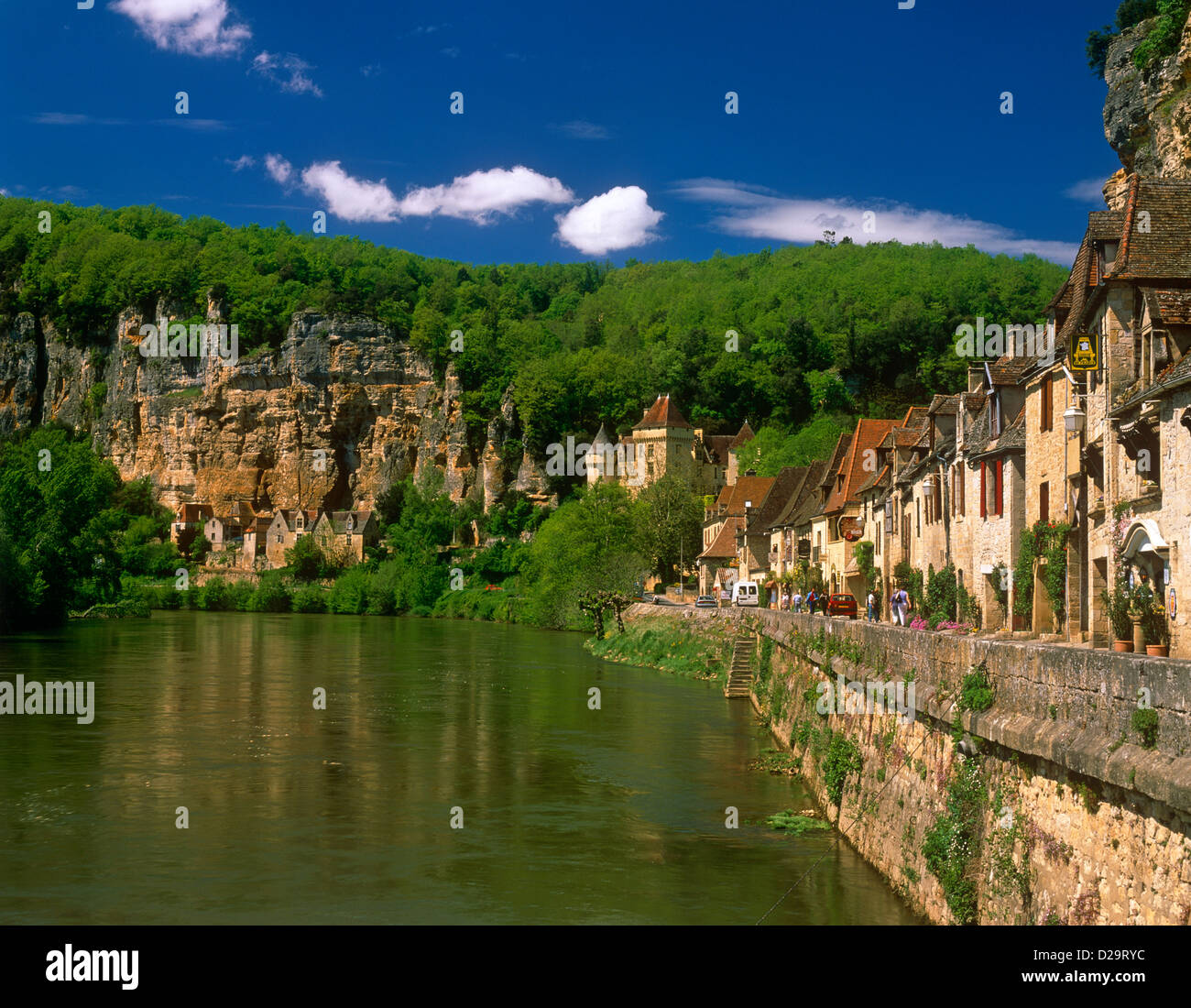 La Roque-Gageac und der Fluss Dordogne, Frankreich Stockfoto