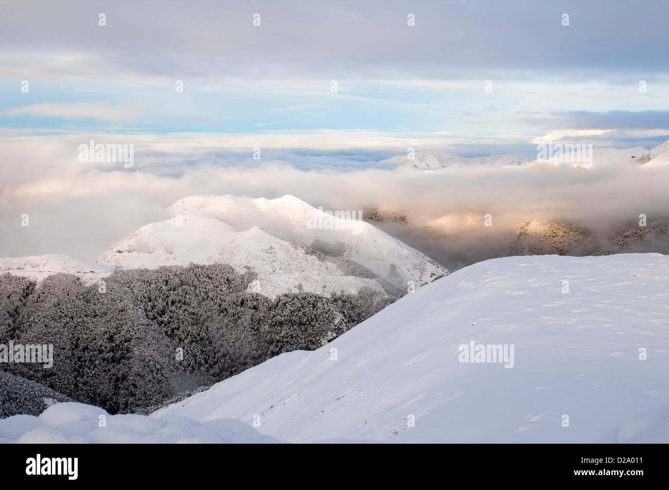 Anzeigen der Top eine Bergkette, Canterbury, Südinsel, Neuseeland Stockfoto
