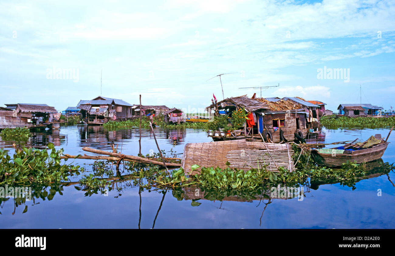 Eine vietnamesische schwimmende Dorf südlichen Kambodscha in Südostasien Stockfoto