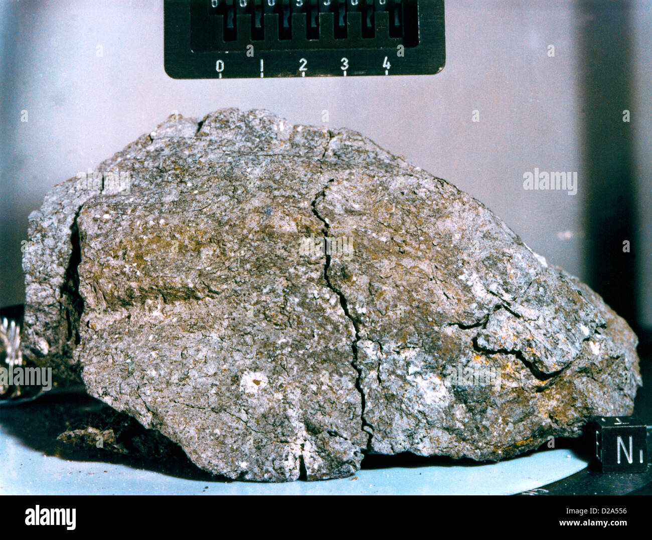 Texas, Houston, bemannte Raumfahrzeug-Mitte. Mondgestein #66095, Apollo 16 entnommen. Stockfoto