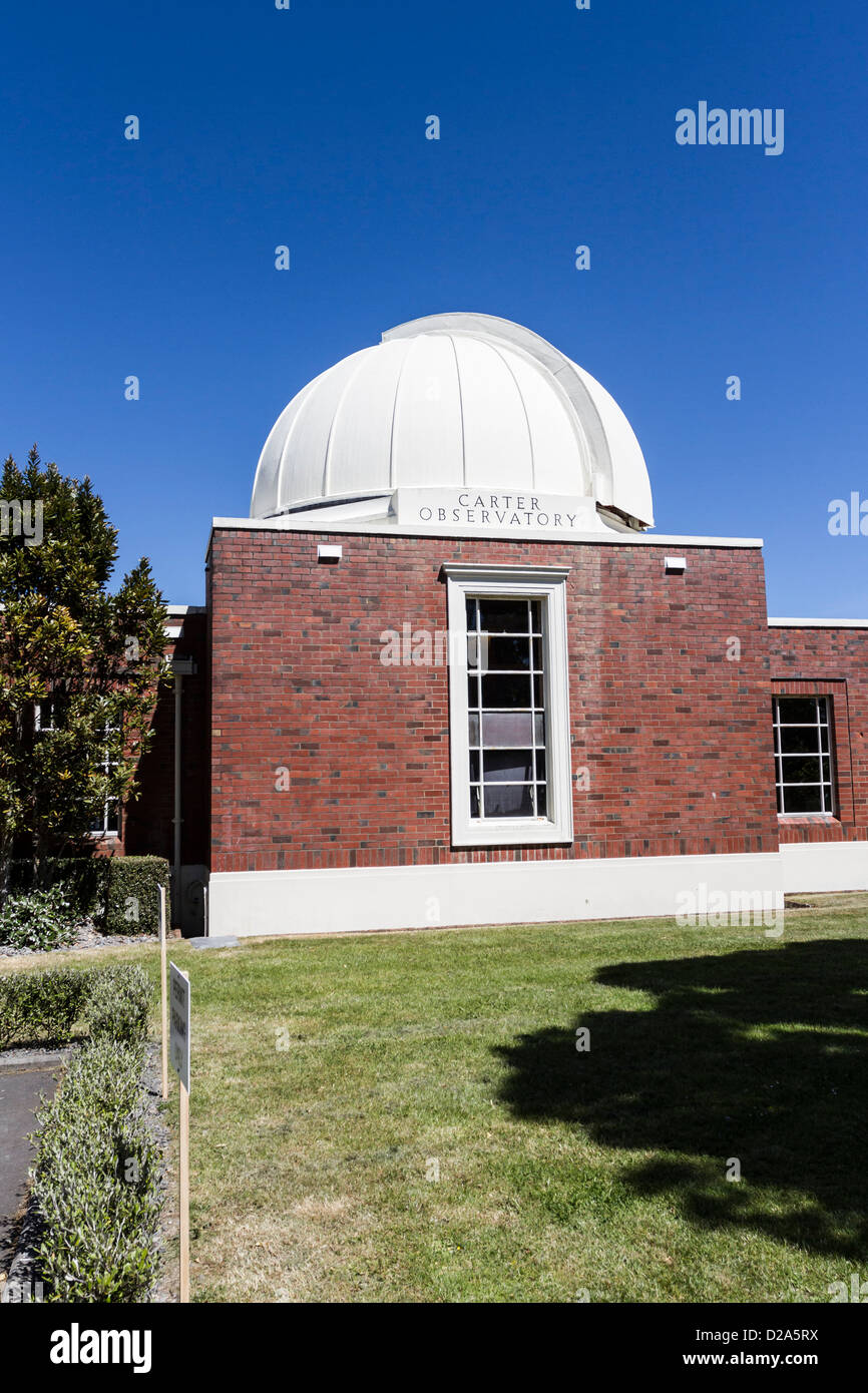 Carter Observatory ist an Spitze des Botanischen Gartens mit Blick auf Wellington, Neuseeland. Stockfoto