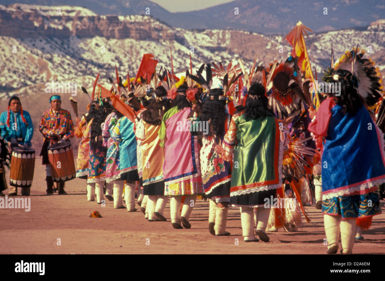 New Mexiko, San Ildefonso Pueblo. Comanche Tanz. Stockfoto