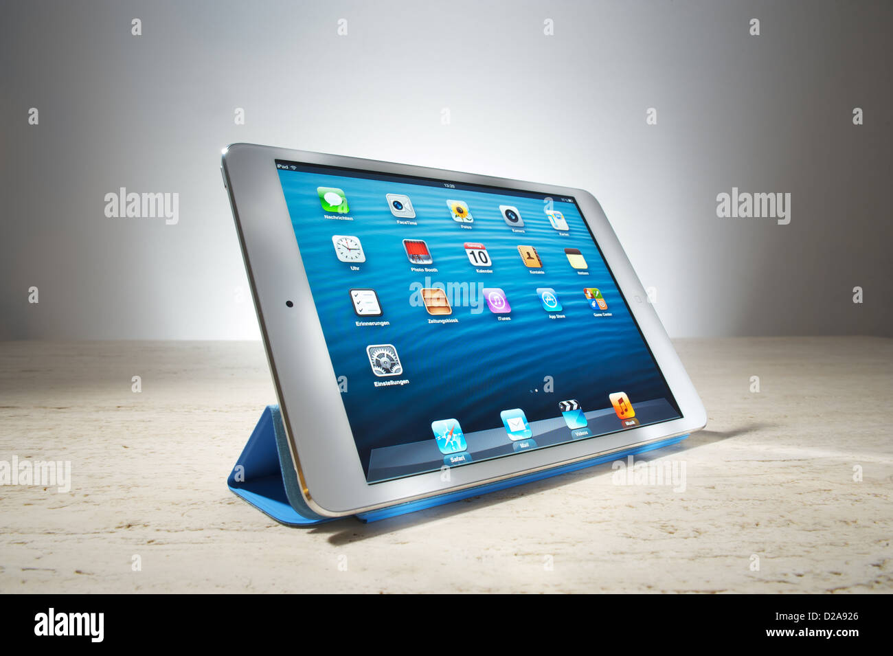 Ipad Mini Stockfotos Und Bilder Kaufen Alamy