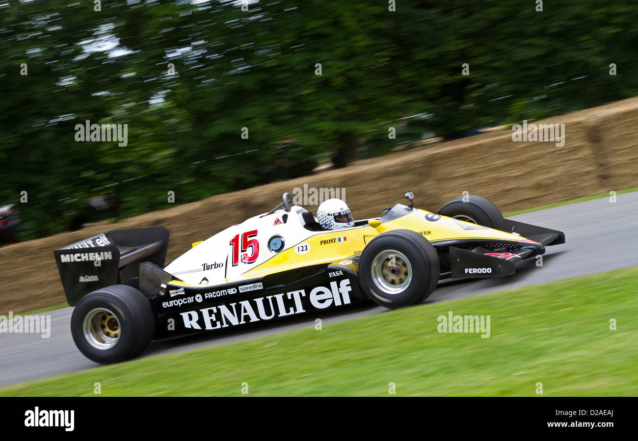 1983 Renault RE40 mit Fahrer Alain Prost auf die 2012 Goodwood Festival of Speed, Sussex, UK. Stockfoto