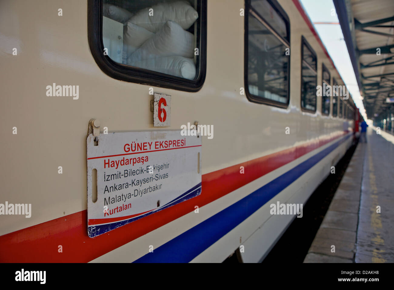 Seite der Bahnhof Haydarpaşa Terminal Railway Station, Istanbul, Türkei, Europa, Eurasien. Stockfoto