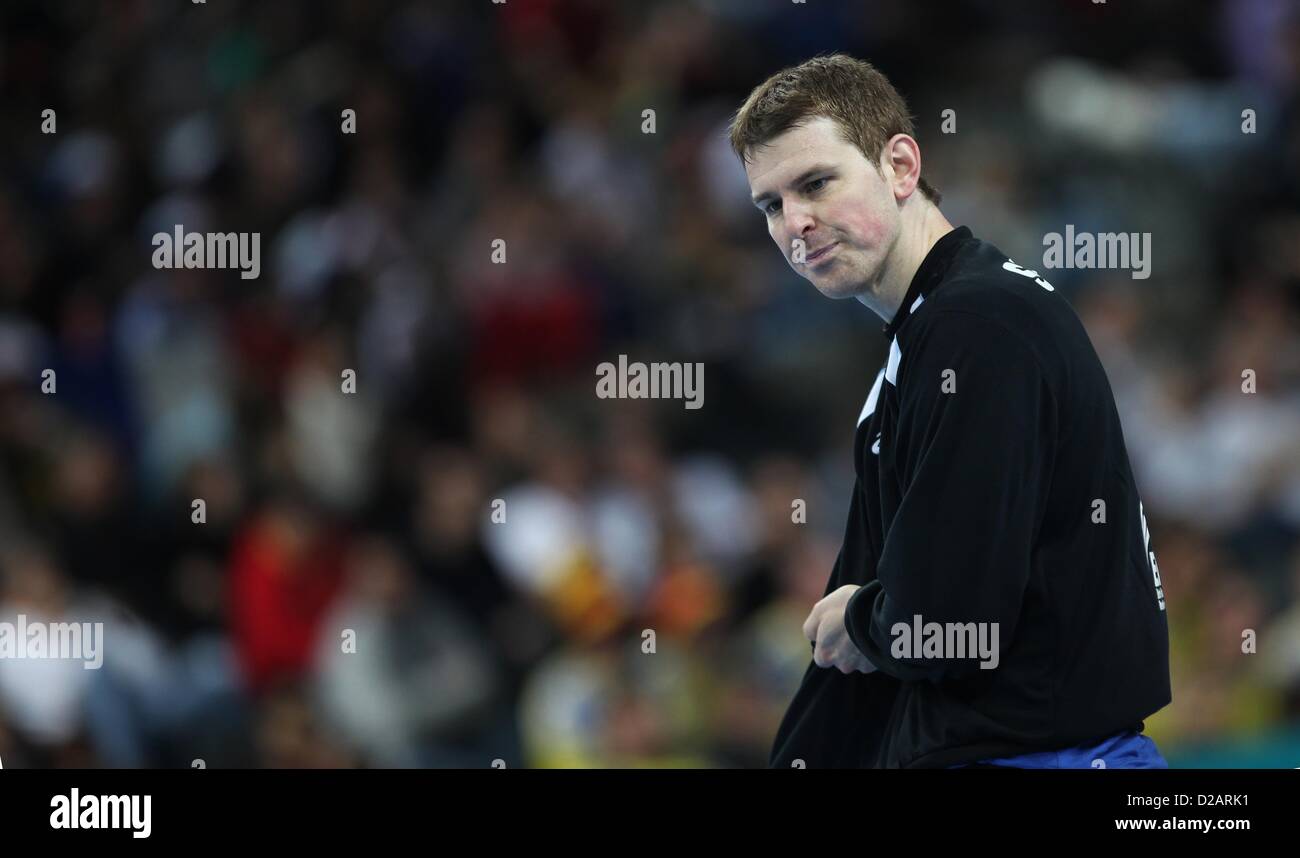 Matias Carlos Schulz von Argentinien wird während der Herren Handball-WM Runde Hauptkampf Argentinien gegen Tunesien in Barcelona, Spanien, 18. Januar 2013 gesehen. Foto: Fabian Stratenschulte/dpa Stockfoto