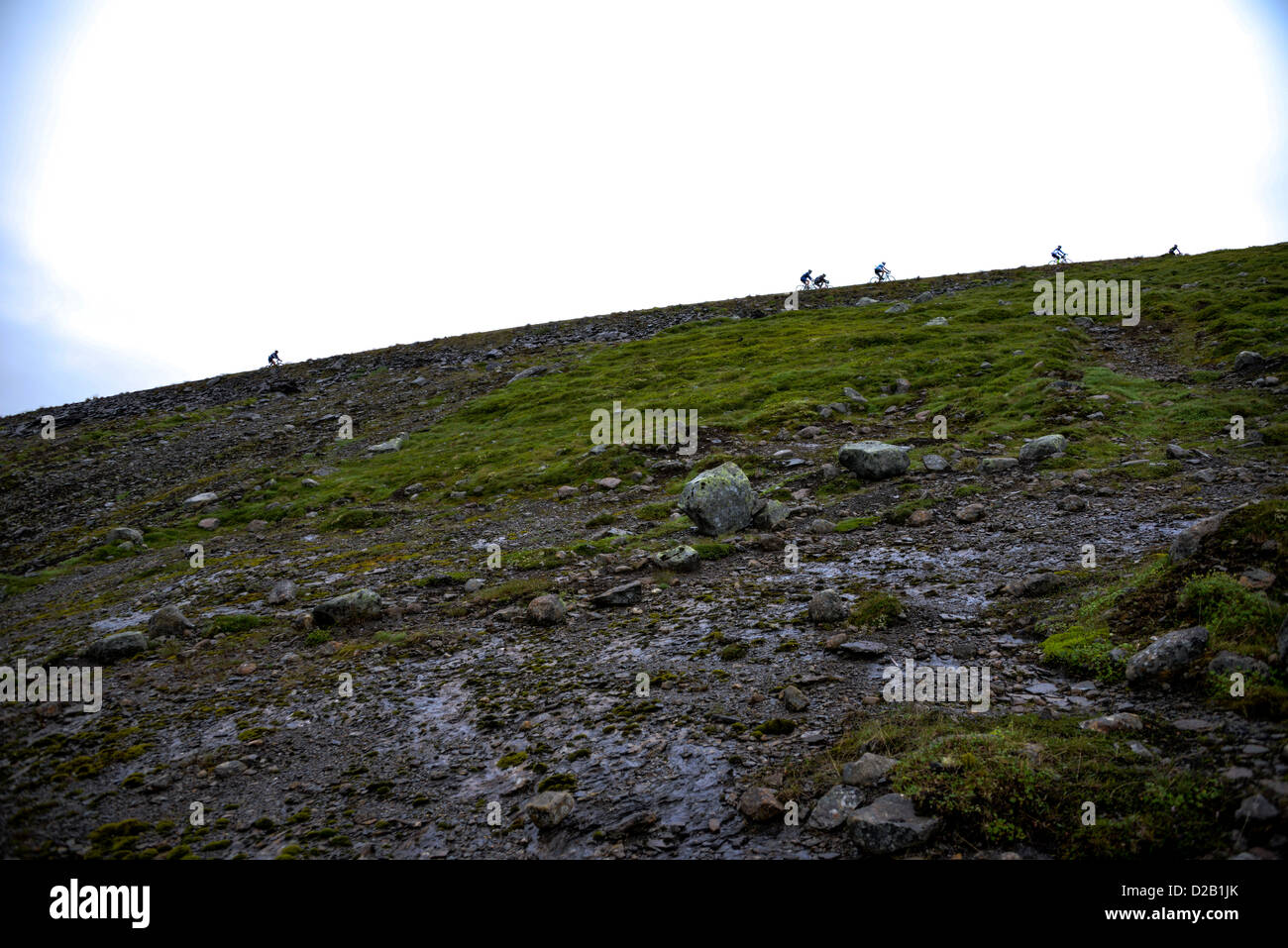 Radfahrer Klettern Hochgebirge in Norwegen Stockfoto
