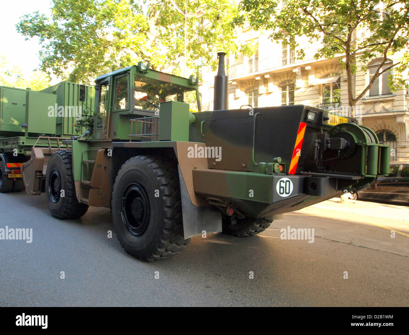 Frecnh Armee Pflanze Ausrüstung Militärparade Champs Elysees Stockfoto