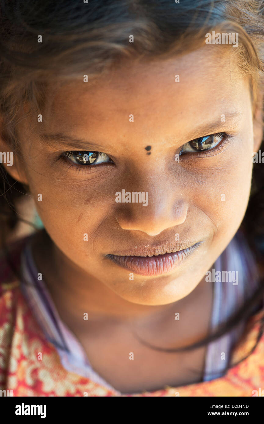 Indische Bauerndorf Mädchen Gesicht Porträt. Andhra Pradesh, Indien Stockfoto