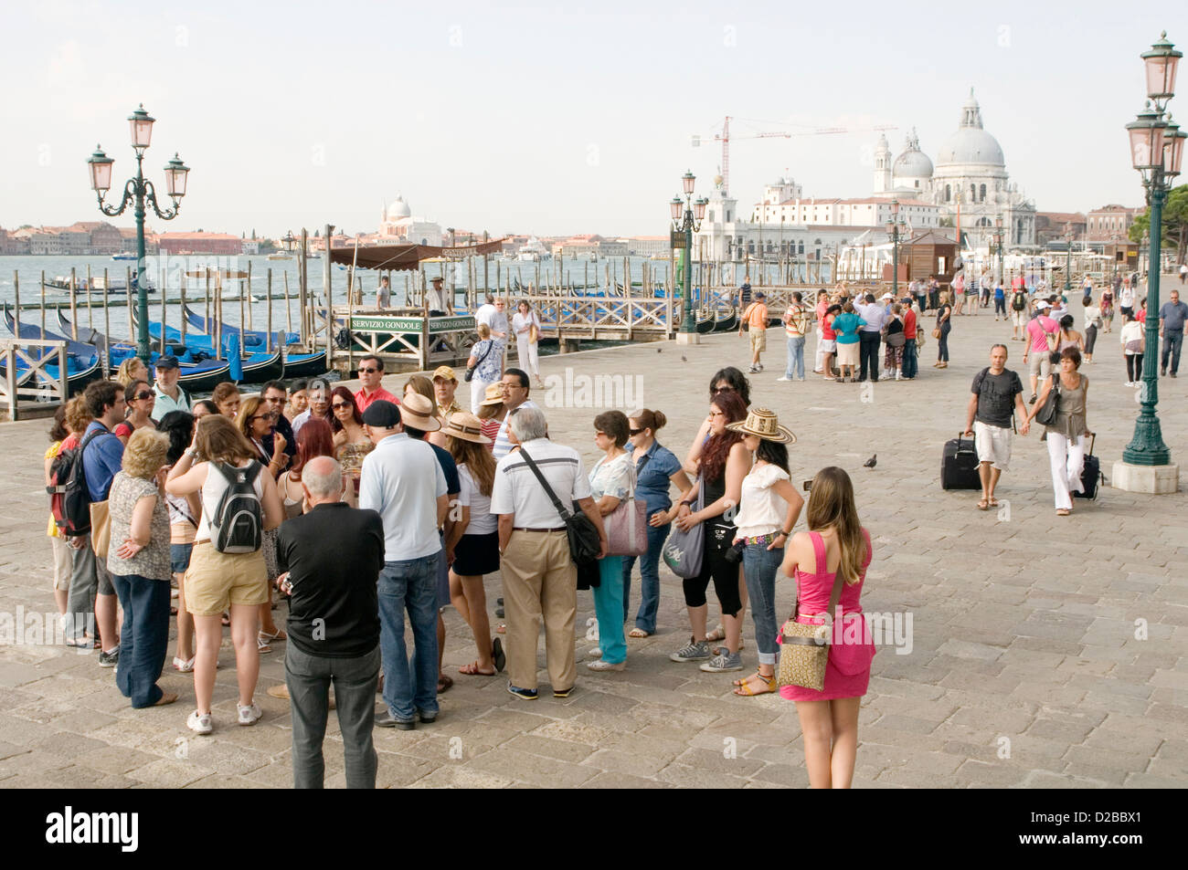 Reiseführer Venedig Italien Tourist Tourismus Touristen Stadtrundfahrten sightseeing Sehenswürdigkeiten sehen Touristen Seher Kanal Cana führt Stockfoto