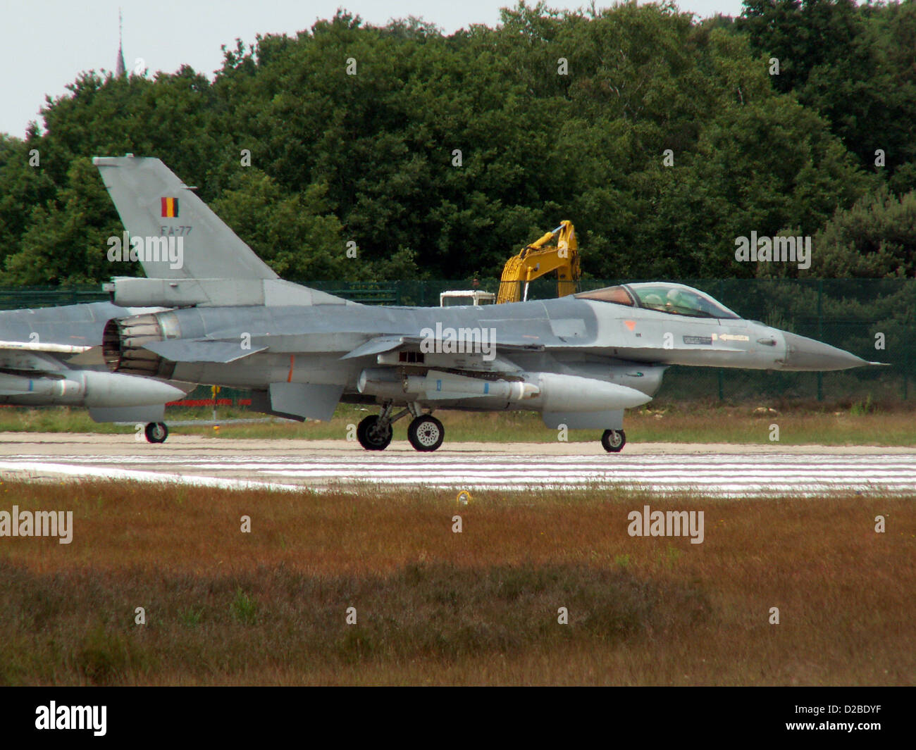 Die F-16 RBAF FA-77, Teil der Royal Bahraini Air Force, wird während des Spotter Day auf der kleinen Brogel Air Base in Belgien gesehen. Bei dieser Veranstaltung werden militärische Luftfahrt und Flugzeuge für Luftfahrtbegeisterte vorgestellt. Stockfoto