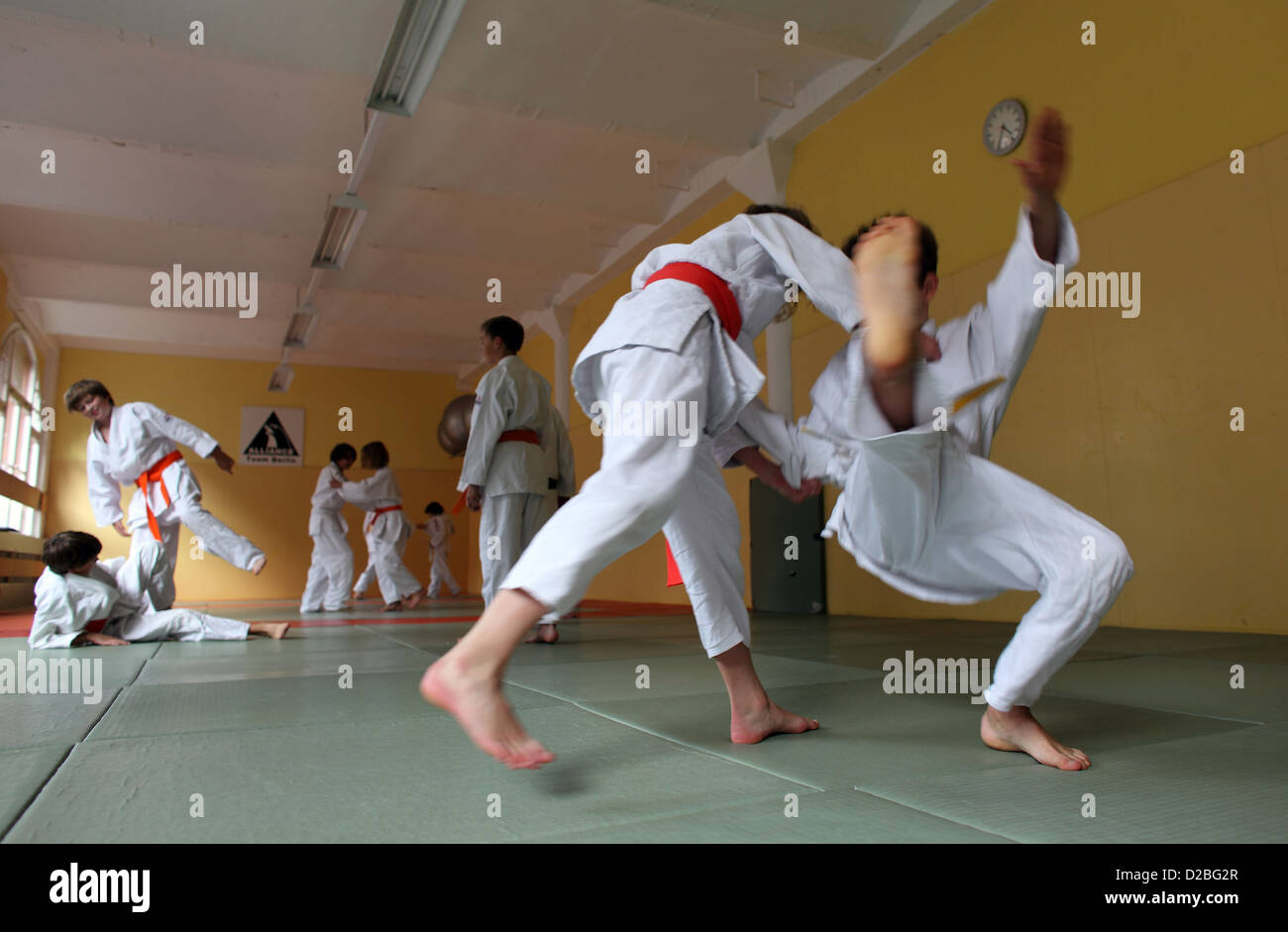 Berlin, Deutschland, Kinder in einem Judo-Kurs Stockfoto